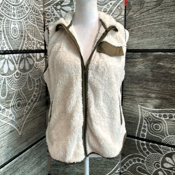 Hotline Vest - Picture 1 of 3